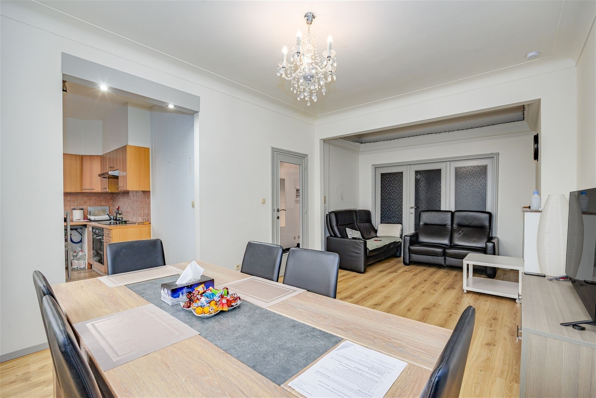 Lichtrijk 2-slaapkamerappartement met vergund dakterras in Mortsel - foto 5