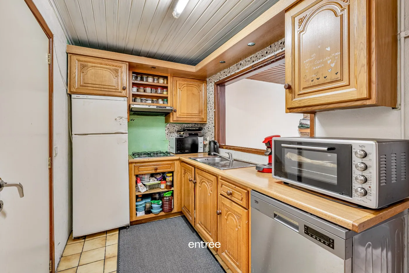 op te frissen woning met 5 slaapkamers - foto 2