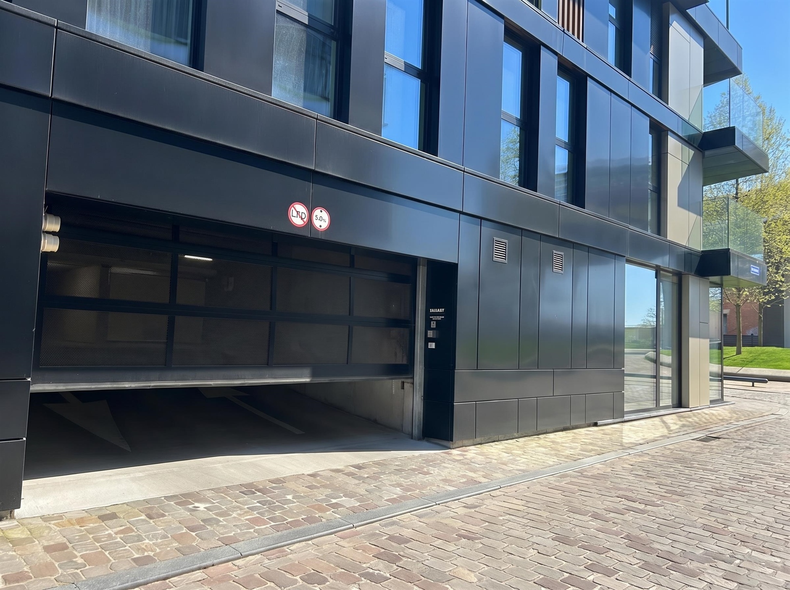 Welgelegen autostaanplaats te huur  - foto 3