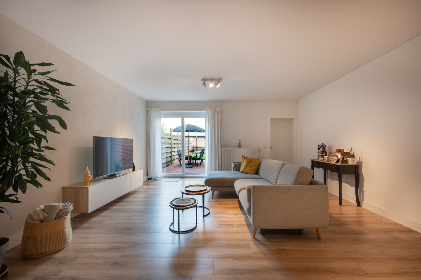 Ruim appartement met 1 slaapkamer en tuin te Brugge - foto 4