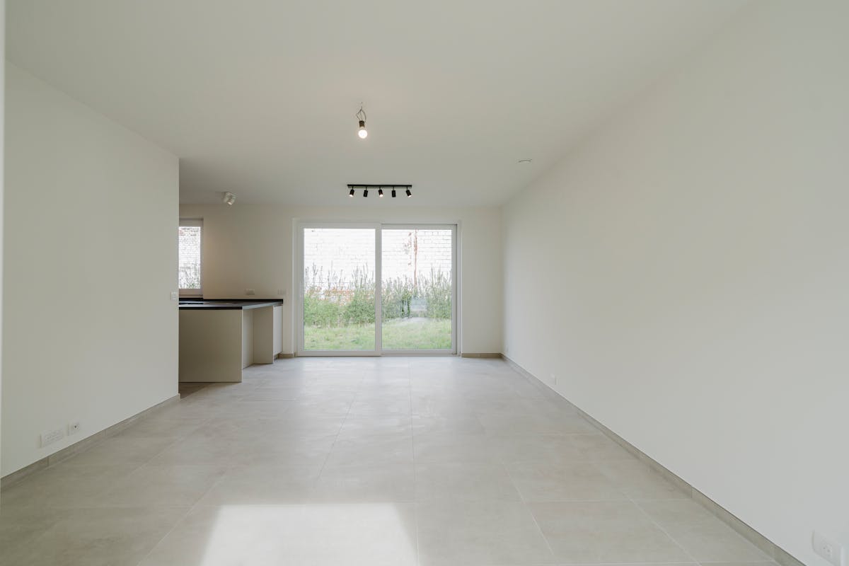 Nieuwbouwwoning met 3 kamers, tuin & garage te huur in Kortrijk - foto 5