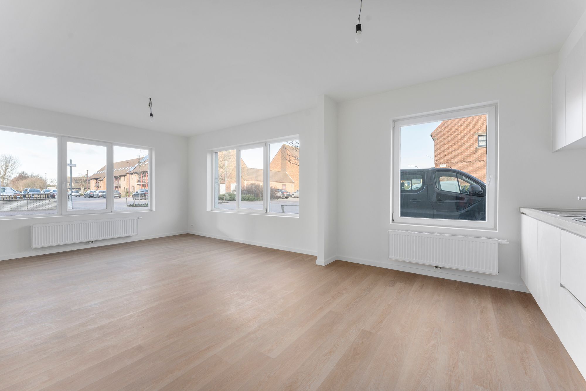 Volledig gerenoveerd gelijkvloers appartement in kleinschalige residentie te Vuurtorenwijk, Oostende. - foto 2