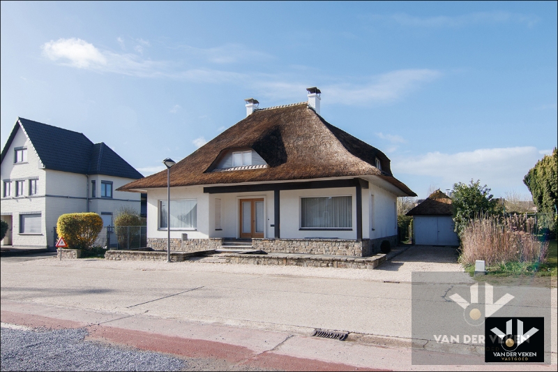 GROTENDEELS GERENOVEERDE GEZINSWONING - foto 2