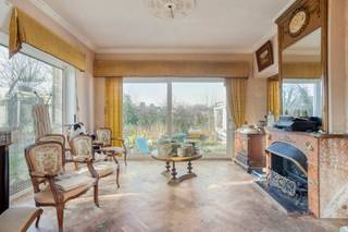 In de Kerkstraat te Bertem, pal in het dorpscentrum en toch uiterst rustig gelegen, bieden wij deze uitzonderlijke eigendom aan op een ruim...