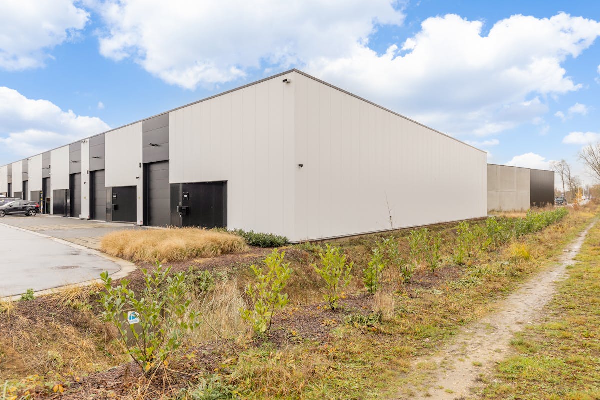 FOR SALE SME unit of 250m² in Hasselt - photo 3
