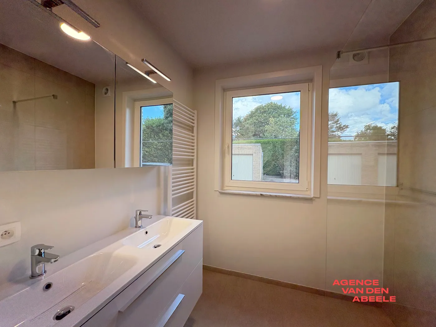 Apartment for rent in Assebroek with 3 bedrooms - photo 5
