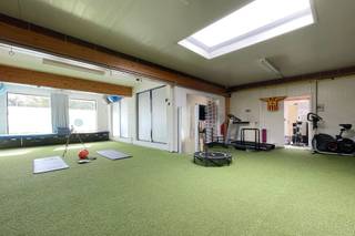 In het centrum van Haasrode, vlakbij de kerk van Blanden bevindt zich deze veelzijdige eigendom met een praktijkruimte (200m²) op het gelijkvloers...