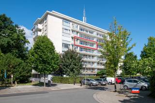 HOBOKEN | BEL APPARTEMENT D'UNE CHAMBRE À COUCHER, RÉCEMMENT RÉNOVÉ, AVEC TERRASSE ET RANGEMENT EN SOUS-SOL | SITUÉ AU CINQUIÈME ÉTAGE D'UN...