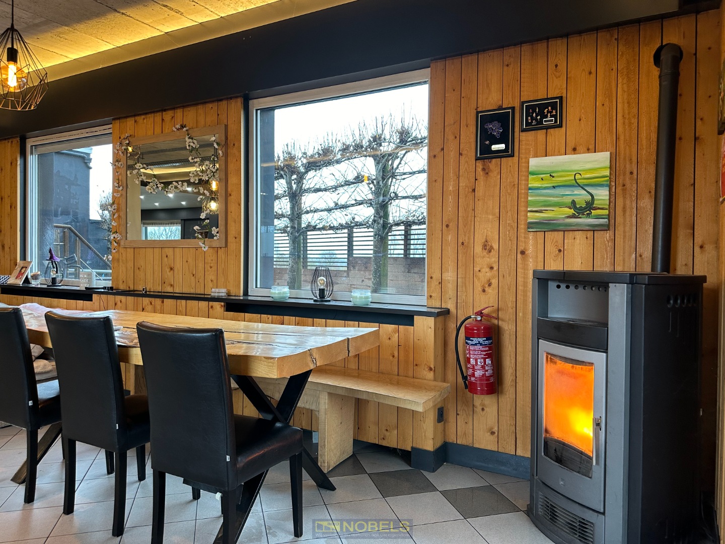 Te koop , multifunctionele eigendom met ruim woongedeelte, handelsruimte en zonneterras op toplocatie in Maarkedal - foto 2