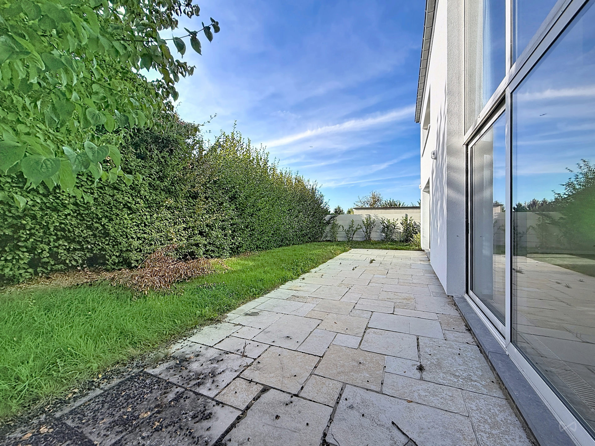 Prachtige architectenvilla met 4 SK, tuin en parkeerplaatsen - foto 5