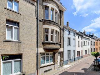 Dit volledig gerenoveerde 1-slaapkamerappartement ligt in het hart van Tervuren, op wandelafstand van winkels, scholen, openbaar vervoer en het...