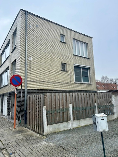 Aangenaam, lichtrijk appartement met garage en tuintje op wandelafstand van centrum. - foto 4
