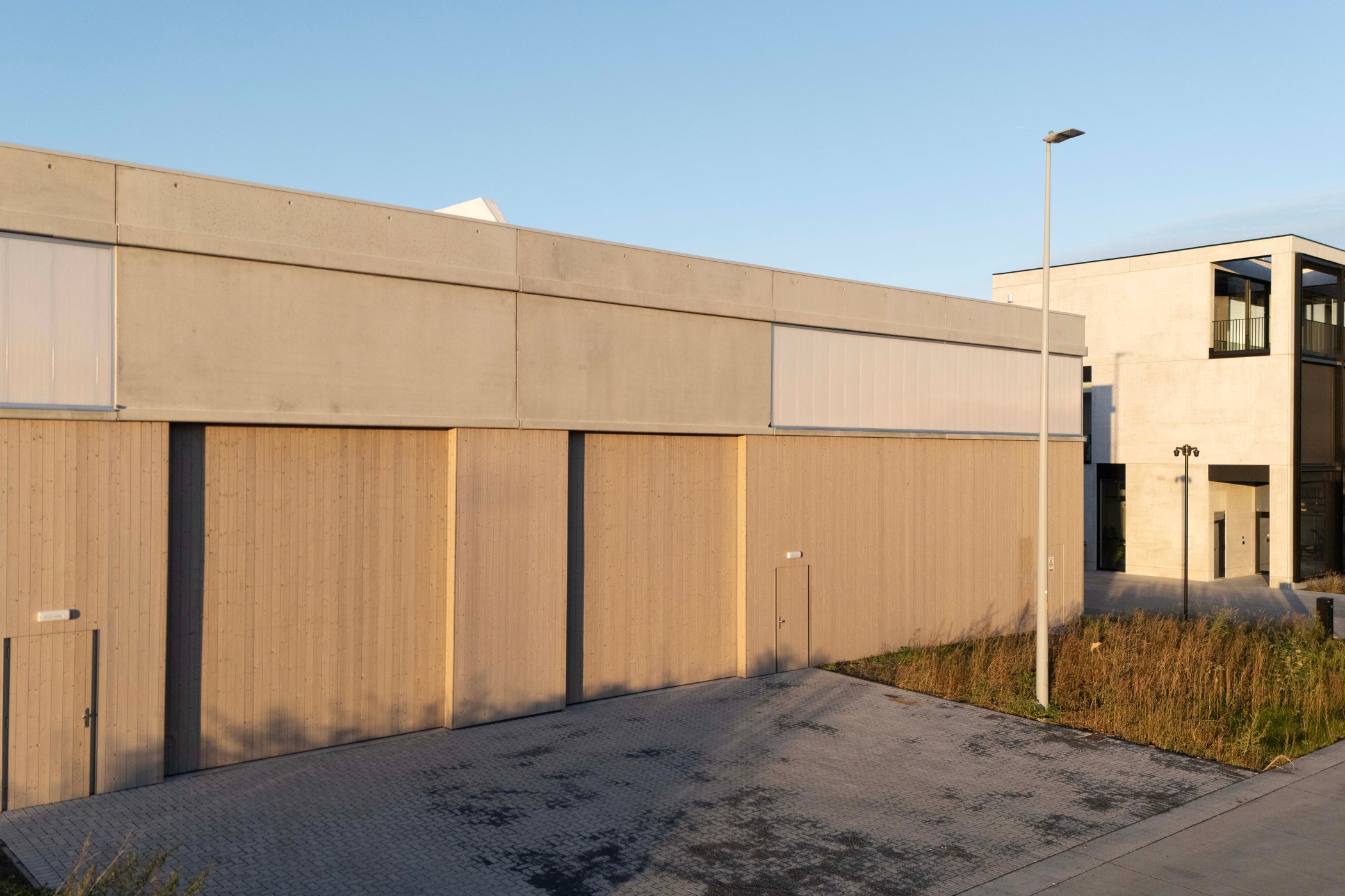 Magazijn (835m²) te huur in Deinze - foto 1