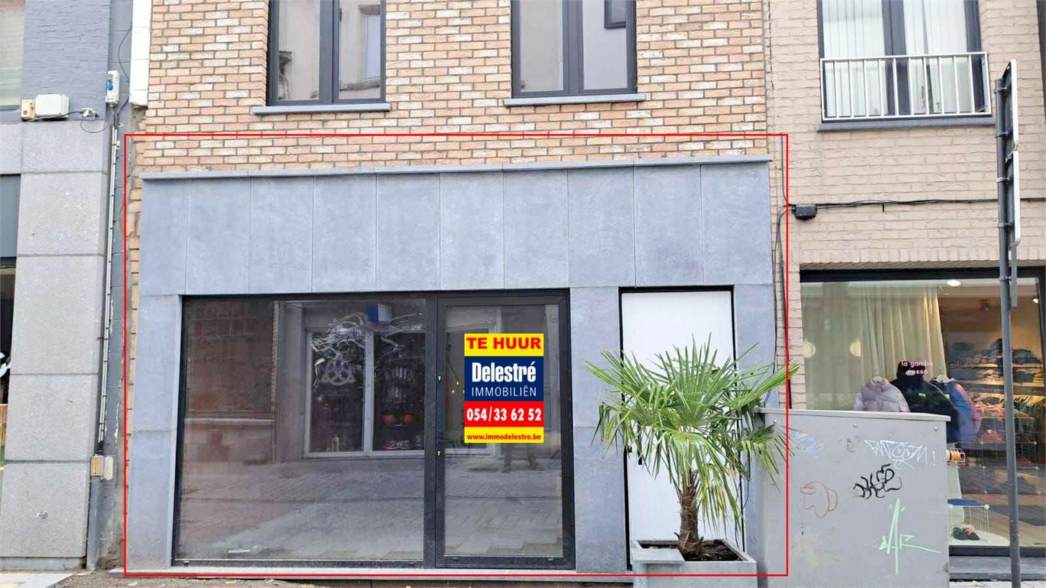 Commercial for rent in Kortrijk - photo 1