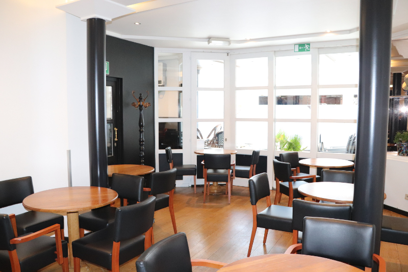 Handelswoning bestaande uit handelsruimte en duplex appartement - foto 3