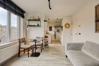 Instapklaar appartement met 2 terrassen naast park, vlak bij centrum Gent.Op fietsafstand van het bruisende centrum van Gent en pal naast...