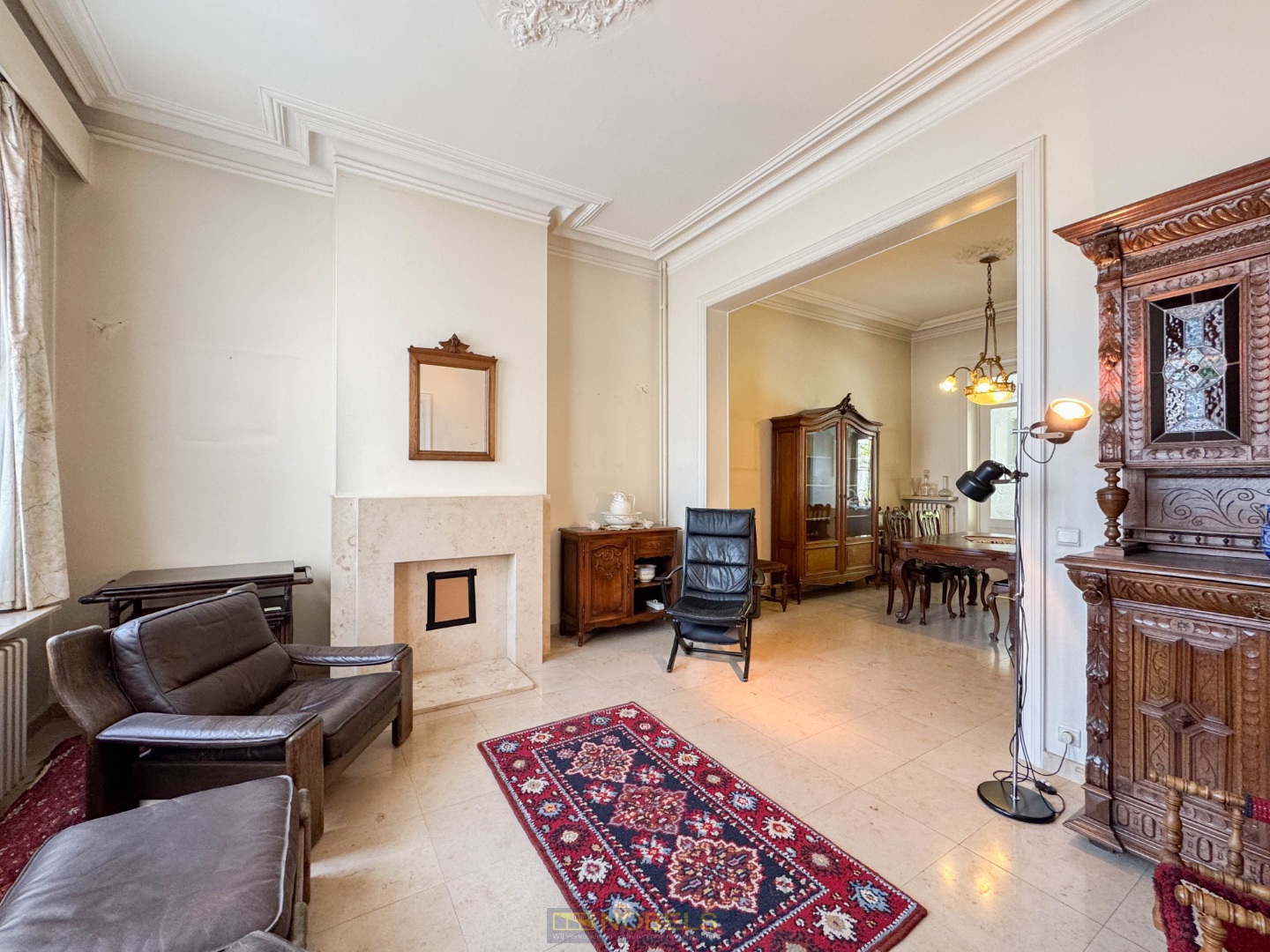 À vendre : Maison de maître pleine de caractère avec jardin de ville, située au centre d’Audenarde. - photo 4