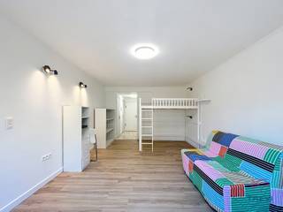 ETTERBEEK, aan de rand van het Jubelpark en zijn vele en diverse voorzieningen (winkels, vervoer, restaurants, ...), mooie halfgemeubileerde...