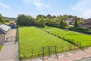 Goed gelegen, reeds omheinde, oost georiënteerde bouwgrond voor een open bebouwing te Aarschot.<br /><br />Perceelsbreedte aan straatkant 16 m.<br />Perceelsdiepte 48 m.<br /><br />Indien u extra informatie wenst of interesse heeft in deze bouwgrond kan u contact opnemen via janschrijvers@immojanstas.be of 0495 18 95 81.<br /><br />Bijkomende info (kadaster, bodemattest, Vgi,...) kan U hier downloaden ?