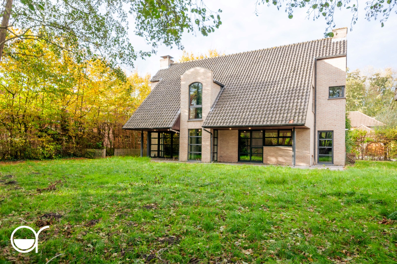 House for sale in Sint-Martens-Latem with 4 bedrooms - photo 1