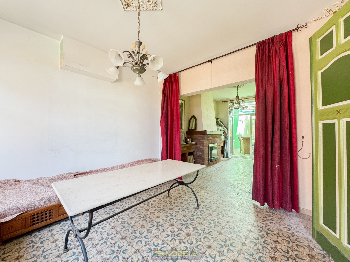 Te koop, te renoveren gezinswoning met stadstuin te Ronse! - photo 5