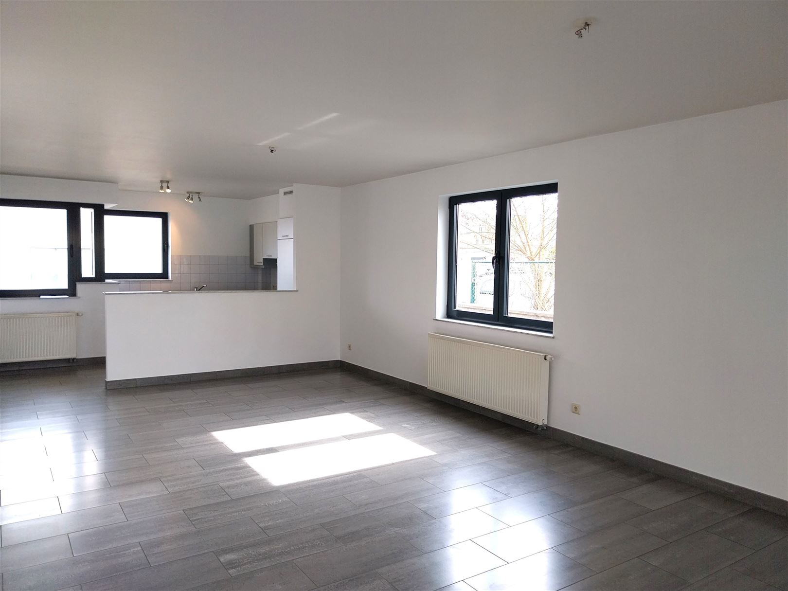 TE HUUR: Gelijkvloers appartement met 3 slaapkamers in Heusden-Zolder! - foto 5