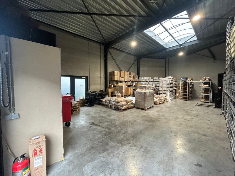 Magazijnruimte van 147 m² met 2 parkings – Sint-Amandsberg - foto 5