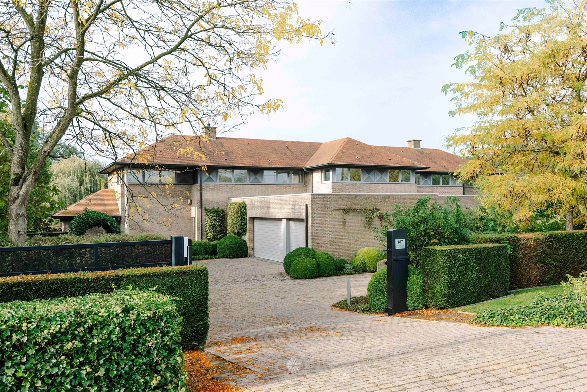 Architecturale villa met zwembad op uitzonderlijk privédomein in de Vlaamse Ardennen - foto 5