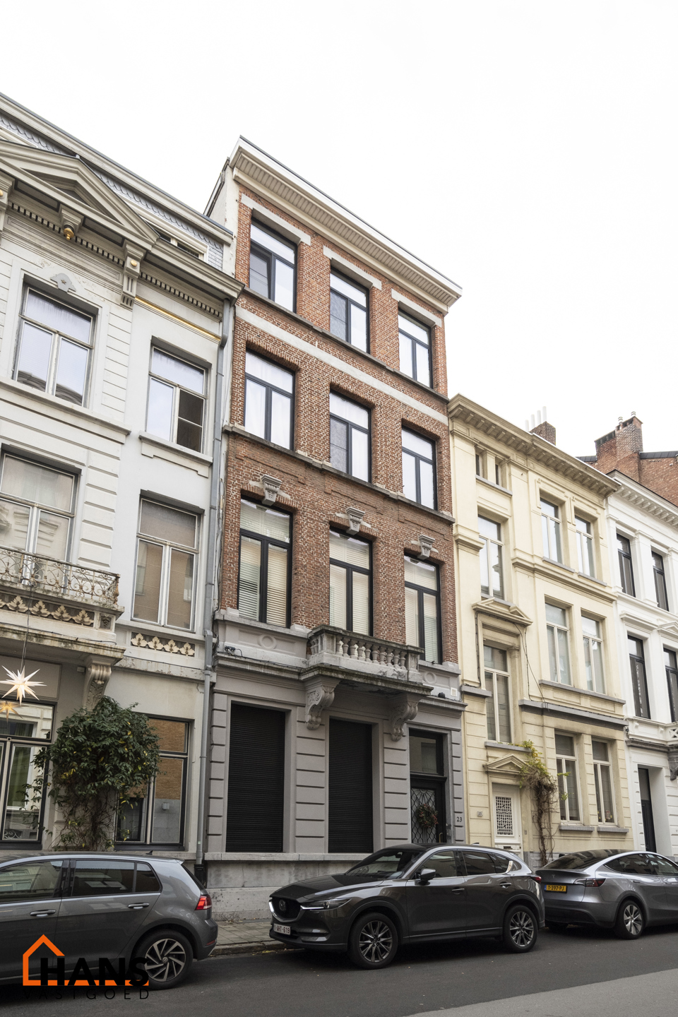 Ruim appartement in charmant gebouw. - foto 2