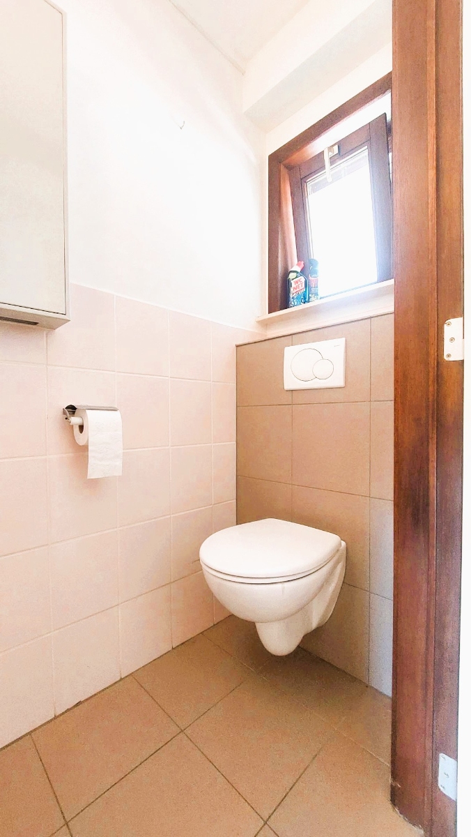 Instapklaar en ruim duplexappartement met 2 slaapkamers in Vuurtorenwijk – Oostende - photo 5