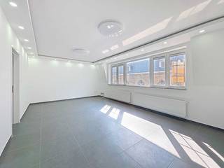 Un duplex superbe et exceptionnellement spacieux, situé dans un endroit central et calme dans la ville de Nieuport, à proximité de la Grand Place,...