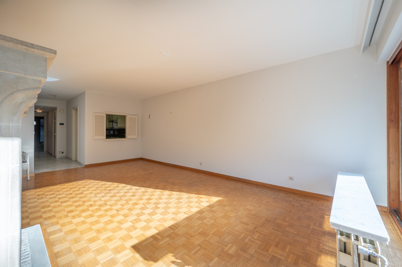 1‑Slaapkamerappartement met open zicht op het Maurice Lippensplein - foto 4