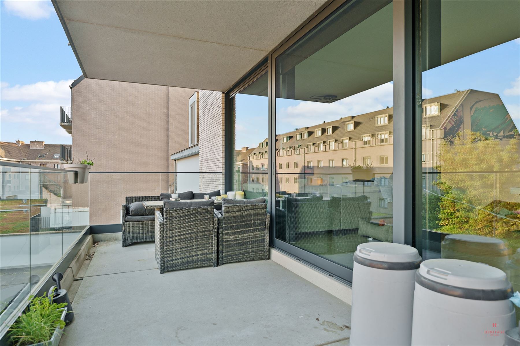 Ruim 3-slaapkamer appartement in kleinschalige residentie  - foto 3