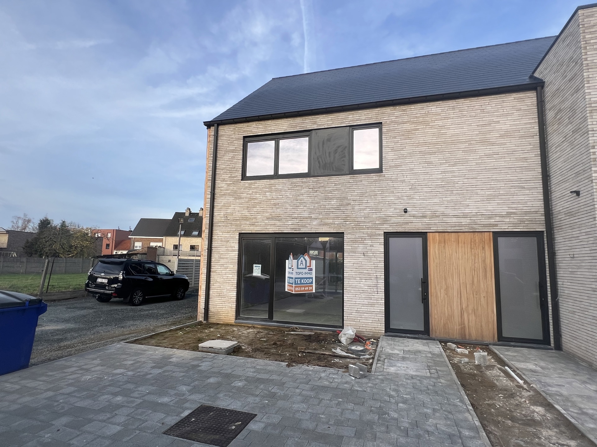 Volledig afgewerkte nieuwbouw (prijs incl. kosten: €471.731) - foto 1