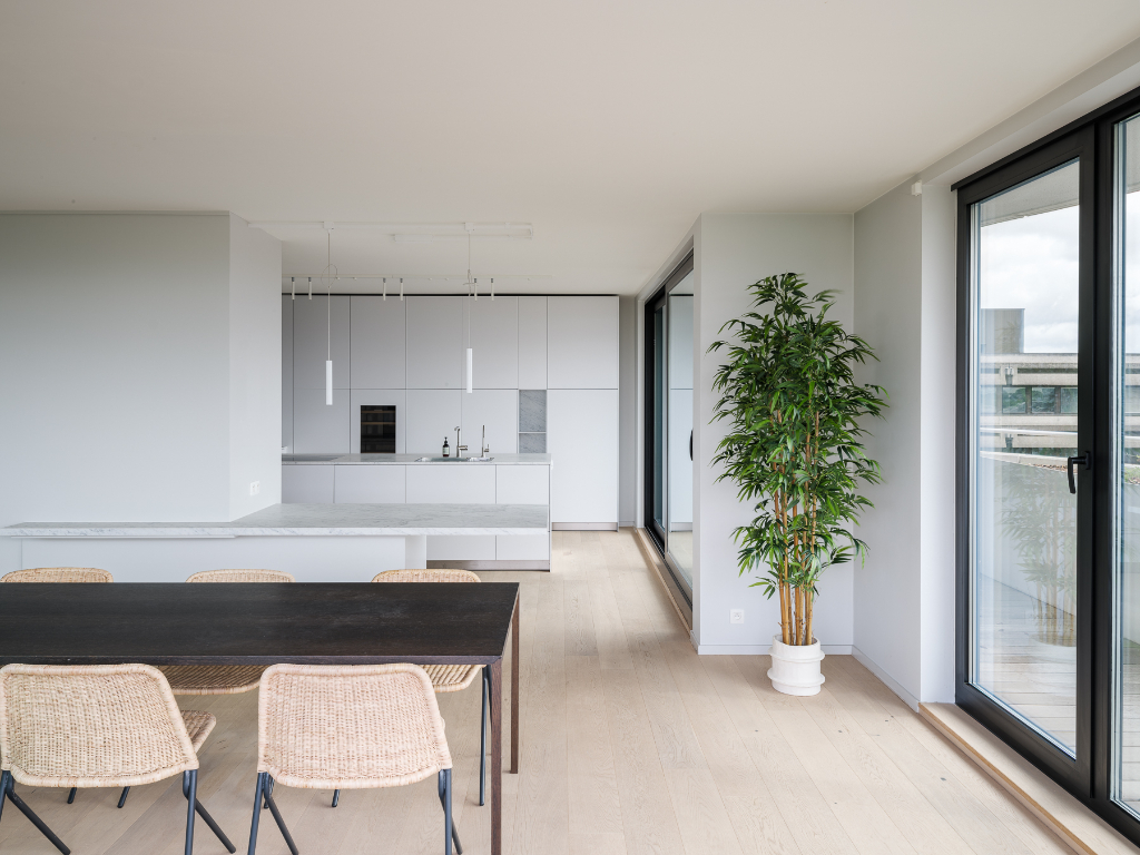 Luxueus en lichtrijk 2-slaapkamer appartement met ruim terras - foto 5
