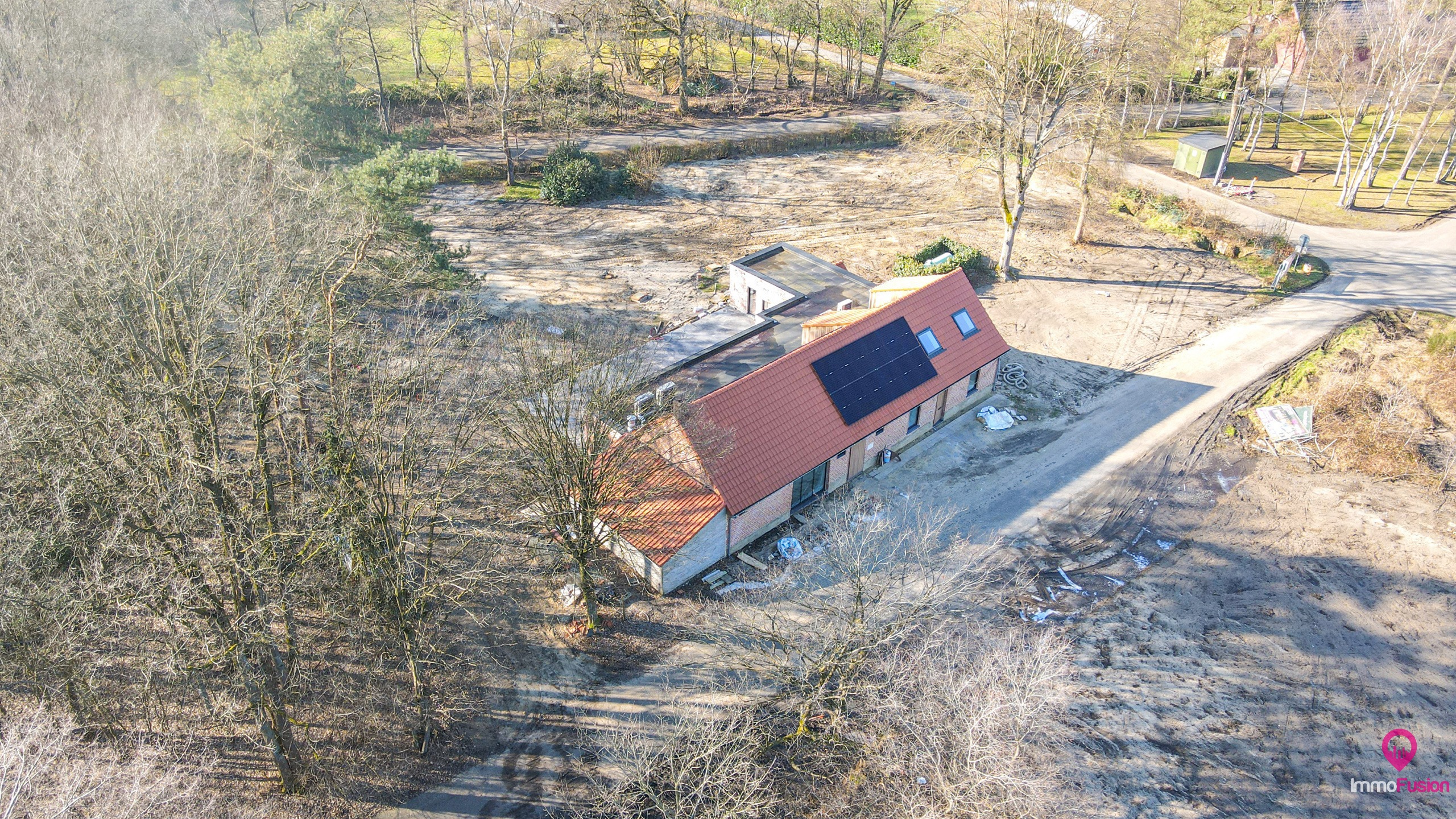 Multifunctioneel horecapand op een perceel van 1.9 hectare! - foto 2