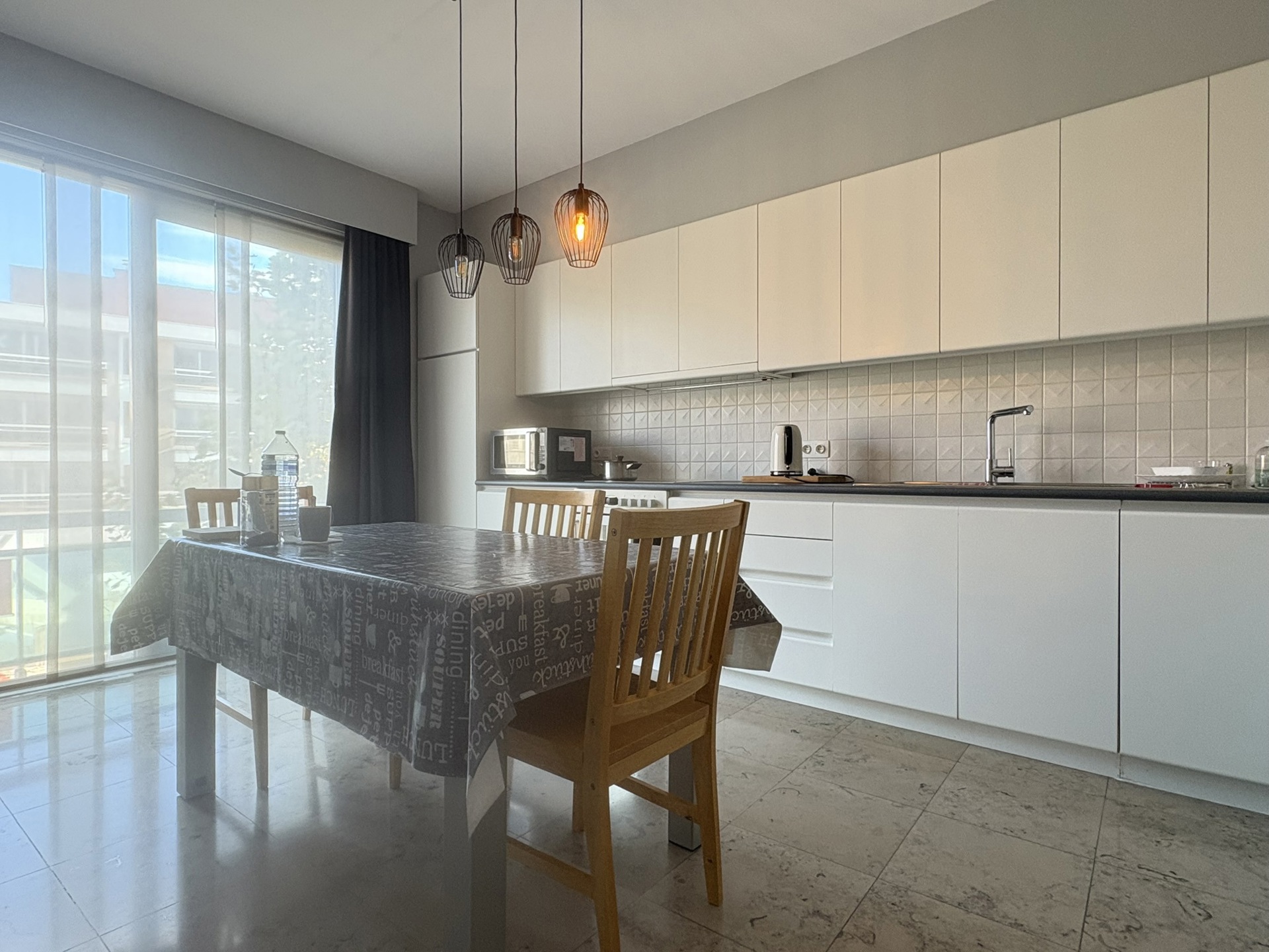 Ruim tweeslaapkamer appartement  - foto 3