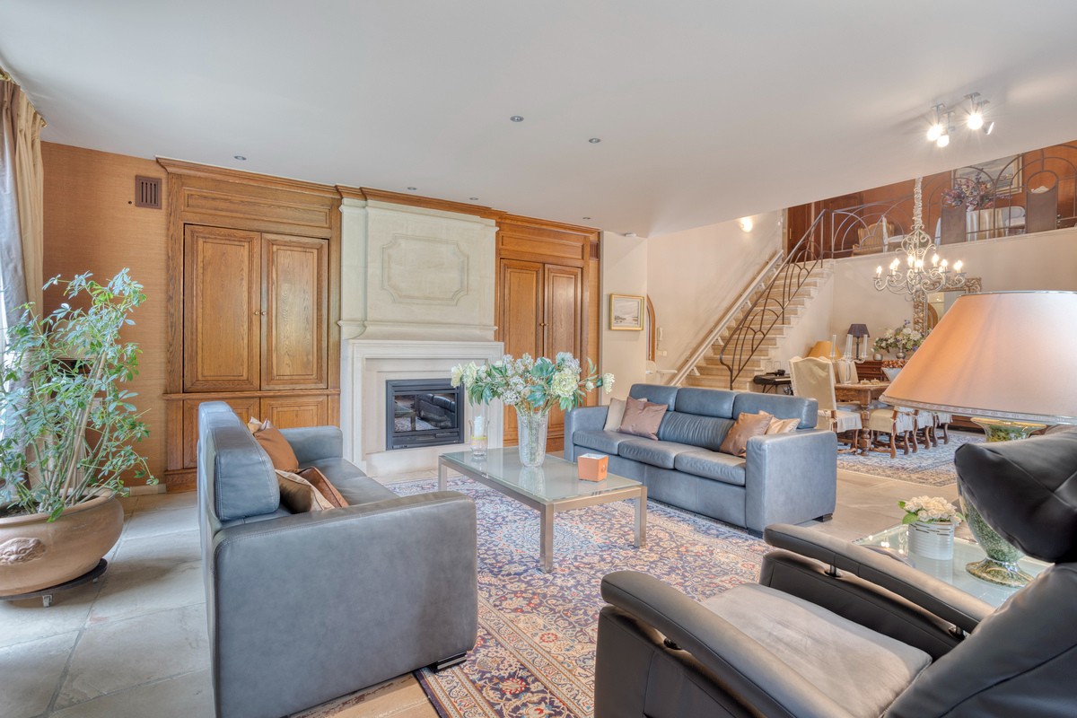 Exclusieve Spaanse villa welgelegen nabij de duinen en de zee. - foto 1