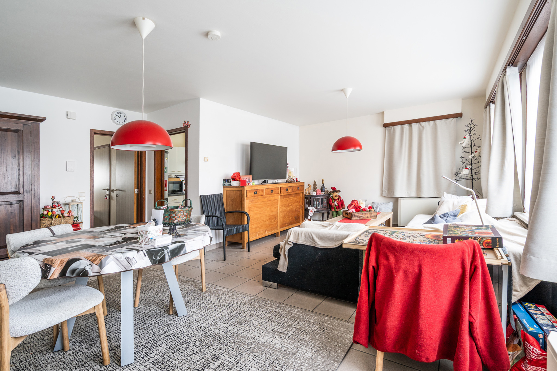 GELIJKVLOERS APPARTEMENT MET 2 SLPKS, GARAGE  EN TUIN - foto 4