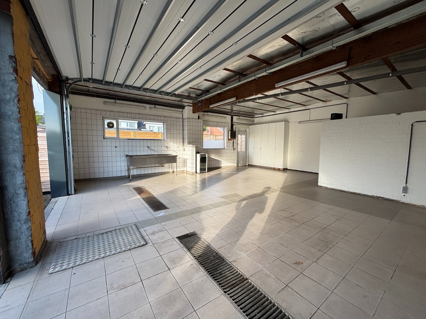 Magazijn 80 m² met parkeergelegenheid voor de loods - foto 4