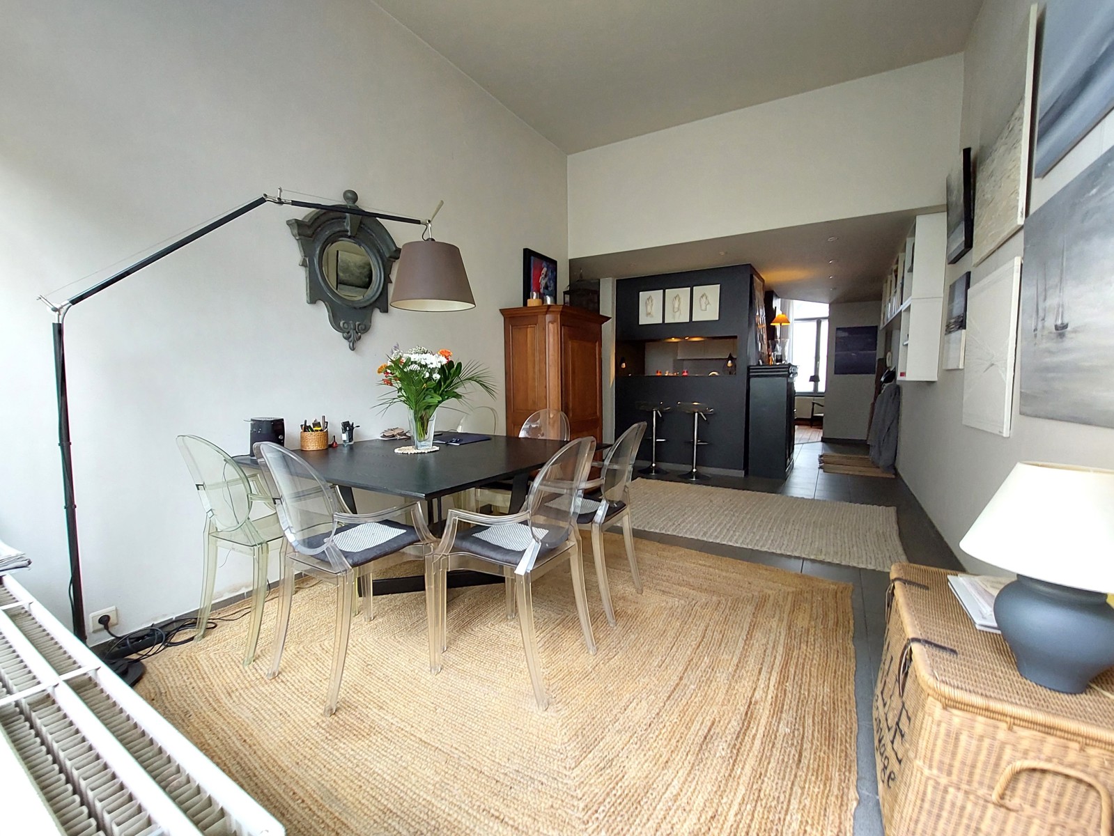 GEMEUBELD - 1 slpk. gelijkvloers appartement met stadstuin ! - foto 4