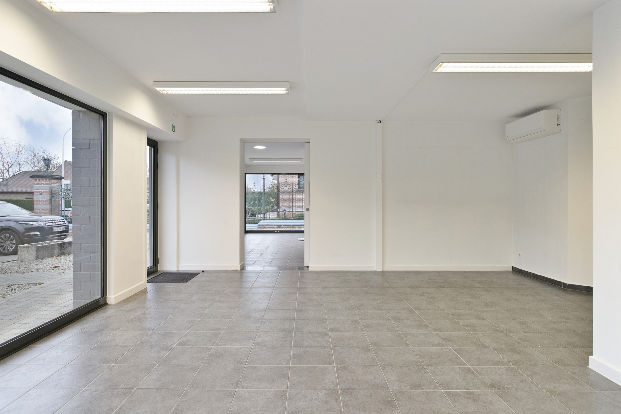 Gelijkvloerse kantoor- of handelsruimte te koop in Waregem - foto 5