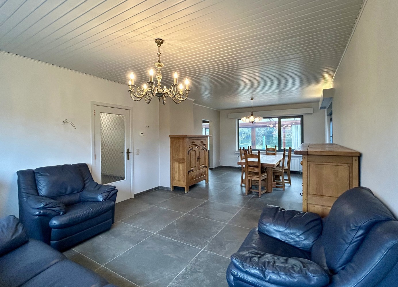 Ruime gezinswoning met prachtige tuin in rustige straat te Blanden - foto 4