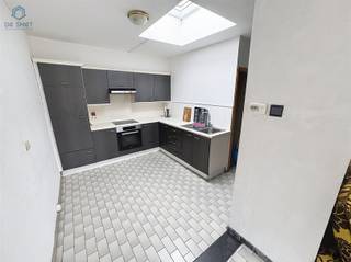 Appartement op Toplocatie in Geraardsbergen Ideaal voor Investering!Op zoek naar een vastgoedparel in Geraardsbergen? Dit appartement, gelegen op de...