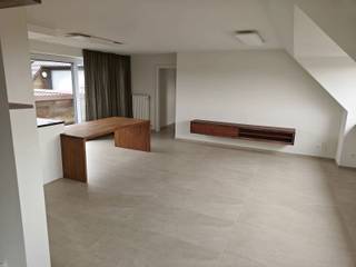 Dakappartement – volledig gerenoveerd – 2 slpks – terras – autostaanplaatsIn Sint-Andries bevindt zich dit instapklare, recent gerenoveerde...