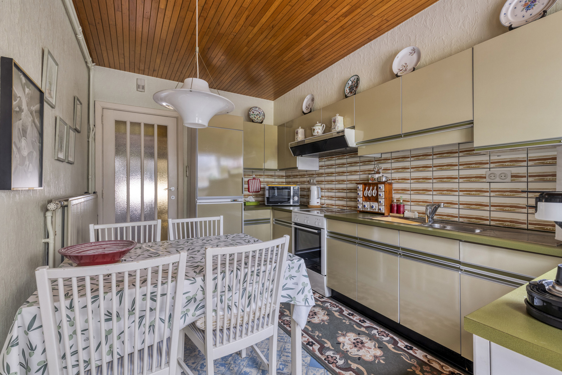 Centraal gelegen eengezinswoning met 3 slaapkamers - foto 3