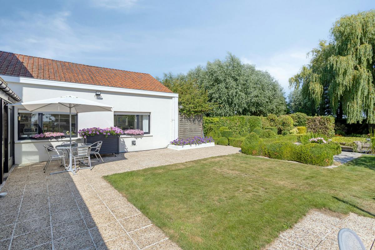 Vivre à la campagne : maison familiale rurale à vendre à Rollegem - photo 4