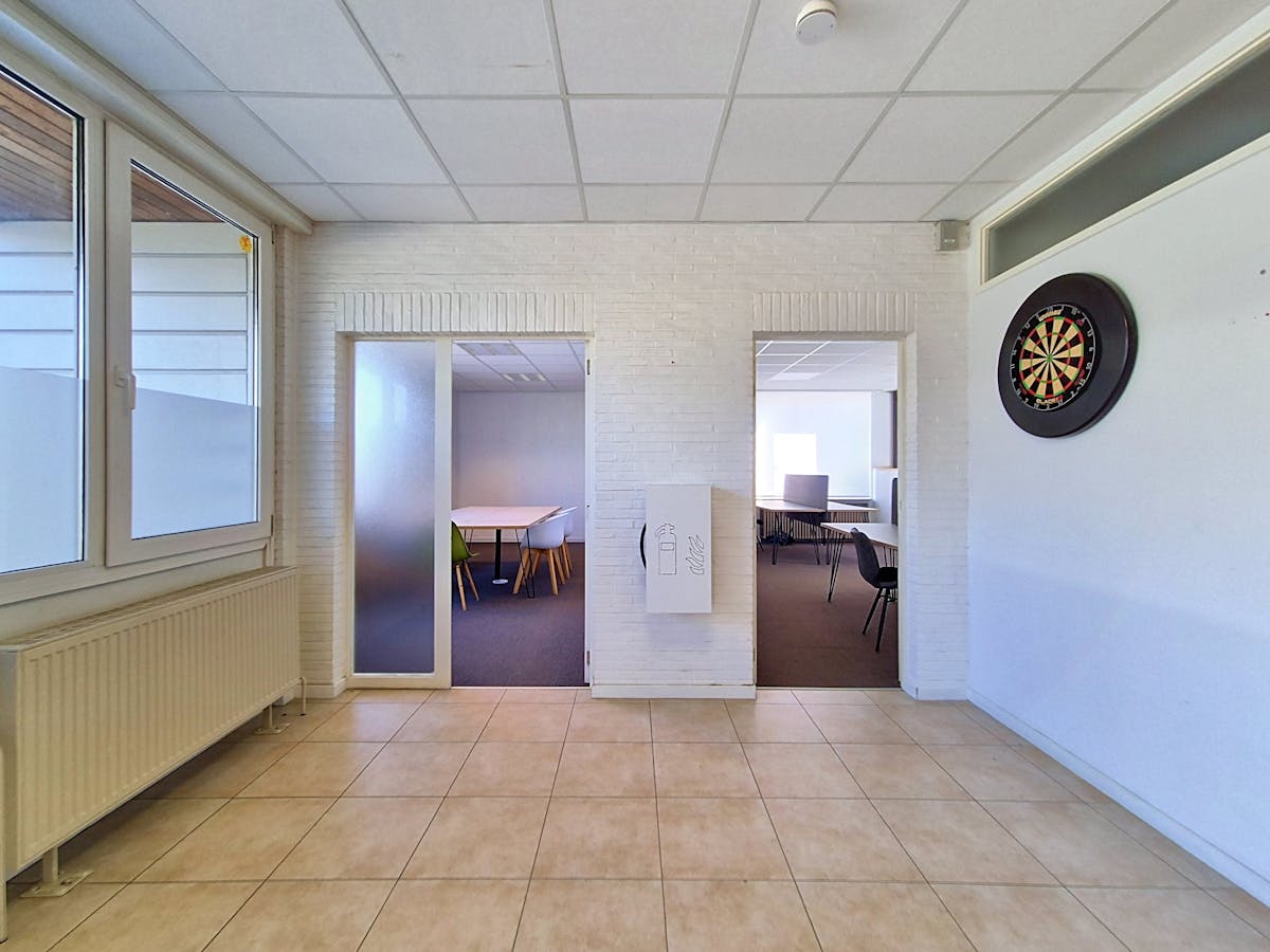 Moderne kantoren (14-106 m²) te huur aan N9 te Melle - foto 5