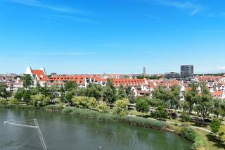 LUXUEUZE PENTHOUSE MET MEERZICHT IN HET HART VAN DUINENWATER, KNOKKEDuplex penthouse in de stijlvolle residentie Meerzicht, centraal gelegen in het...