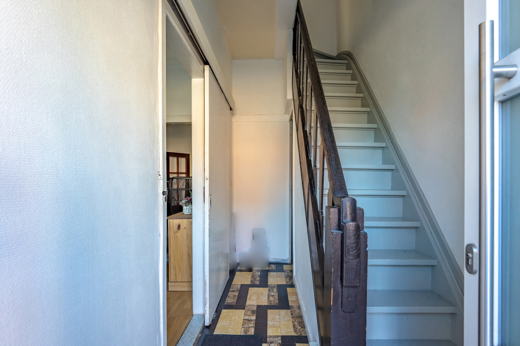 Instapklare gezinswoning met 4 slaapkamers en tuin - foto 3